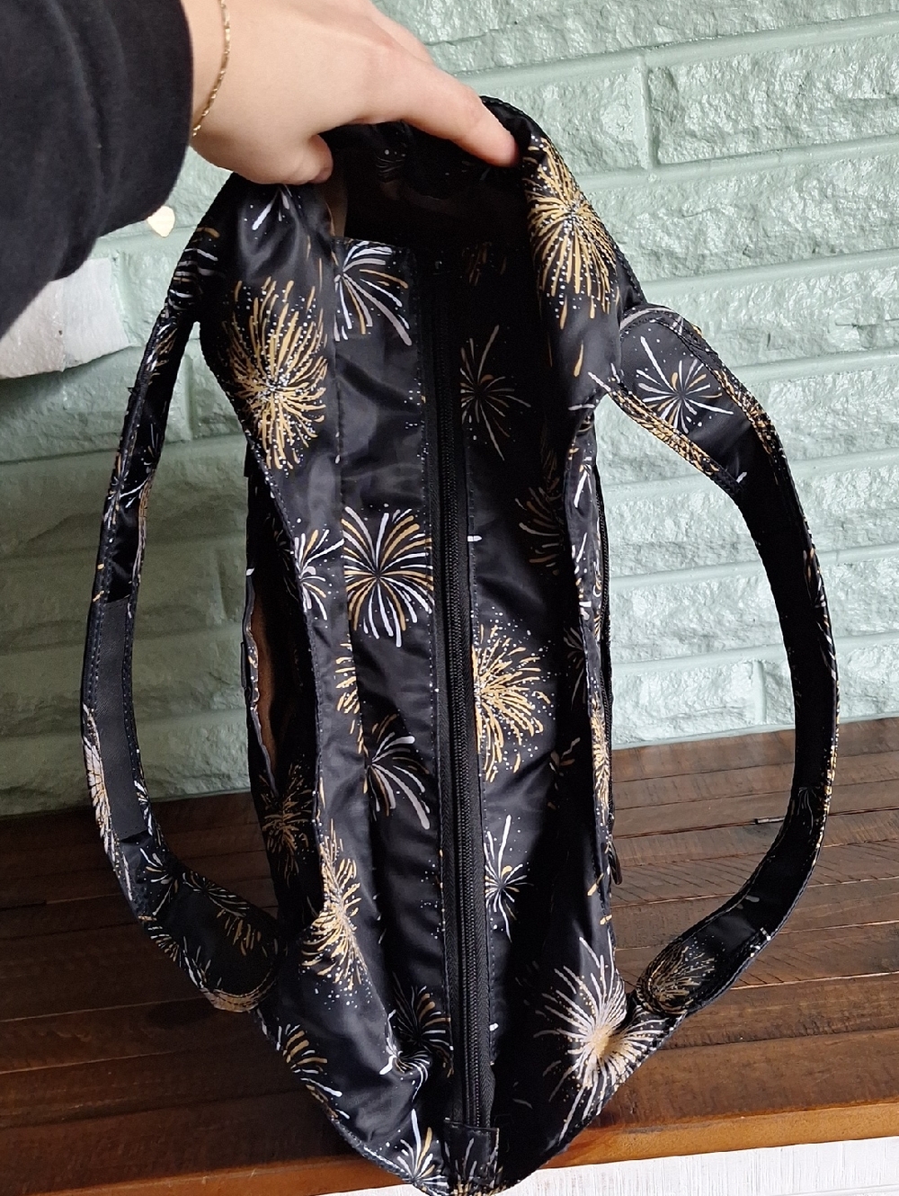 Lug Gondola Black And Gold Firework Tote Bag - Picture 7 of 8